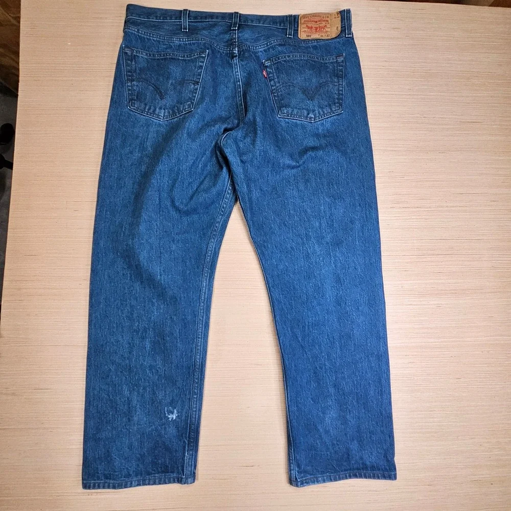 Levi's 501 Jeans Mens 44x32 Fit 42x29 Blue Straight Leg Button Fly Denim READ